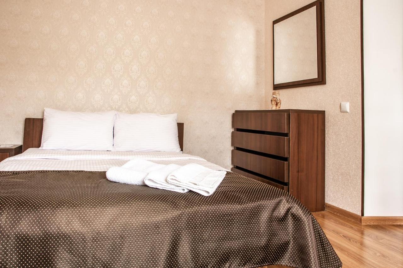 Bilya Richky Hotel Kamianets-Podilskyi Exterior foto