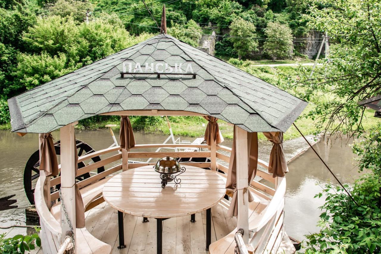 Bilya Richky Hotel Kamianets-Podilskyi Exterior foto