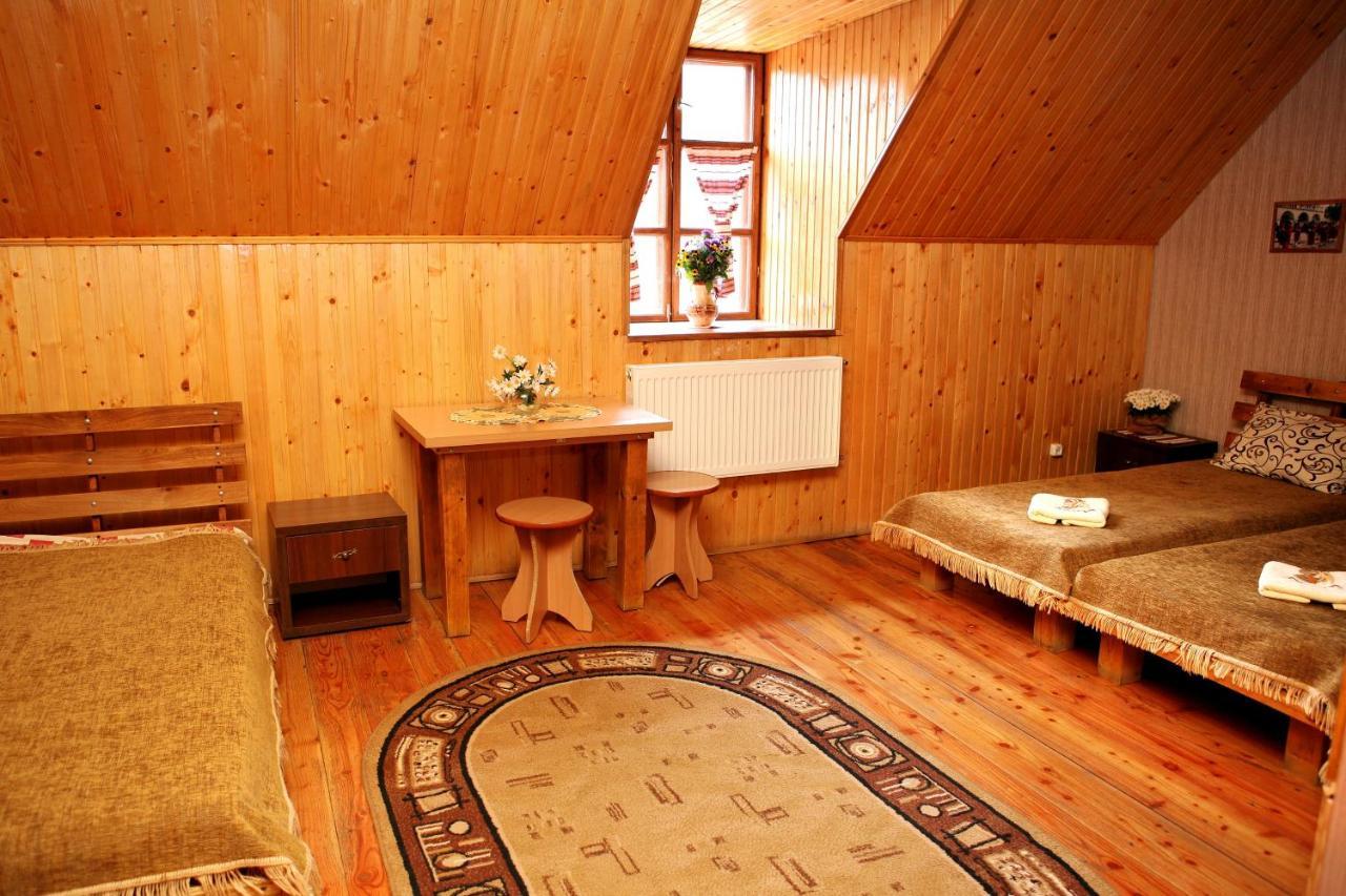 Bilya Richky Hotel Kamianets-Podilskyi Exterior foto